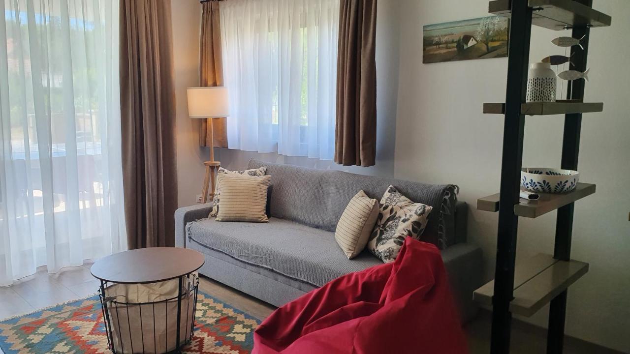 Relax Balaton Apartmanok Balatonfüred Esterno foto