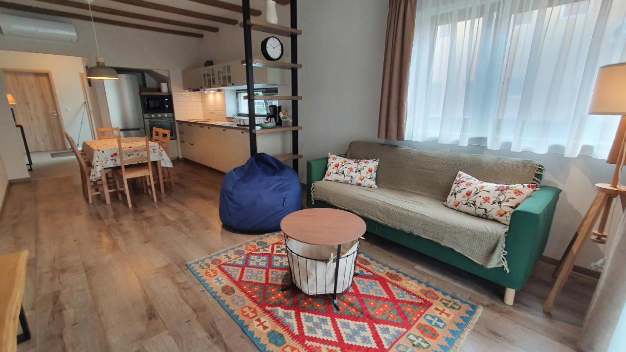 Relax Balaton Apartmanok Balatonfüred Esterno foto